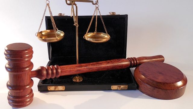 judges gavel and scales of justice
